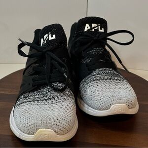 APL Ascend Propelium Running Shoe Black & Gray Size 8